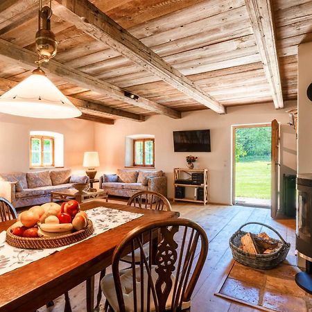 Ferienhaus Noestlbach Pittenhart Екстериор снимка